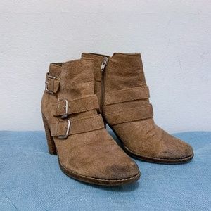 Dolce Vita Brown Rustic Ankle Bootie Size 7